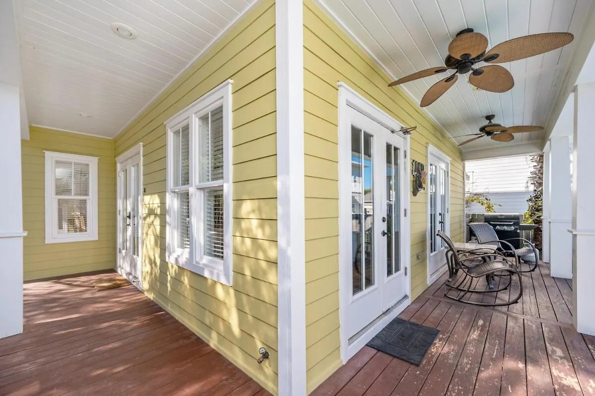 Holiday home Yellow Pearl Pool Heat Golfcart Deals Steps2Beach Destin